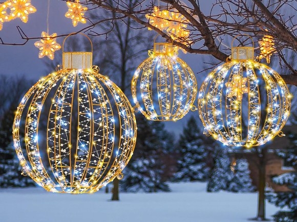 How Holiday Decor Can Improve 